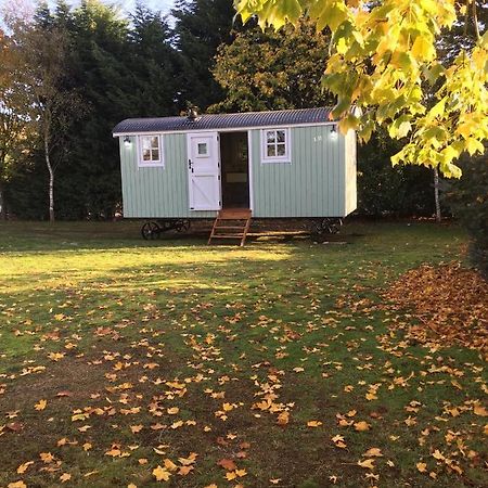 Jasmine The Shepherd Hut 伍德哈尔温泉水疗 外观 照片