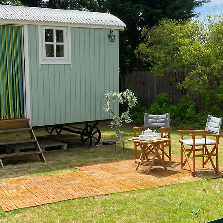 Jasmine The Shepherd Hut 伍德哈尔温泉水疗 外观 照片