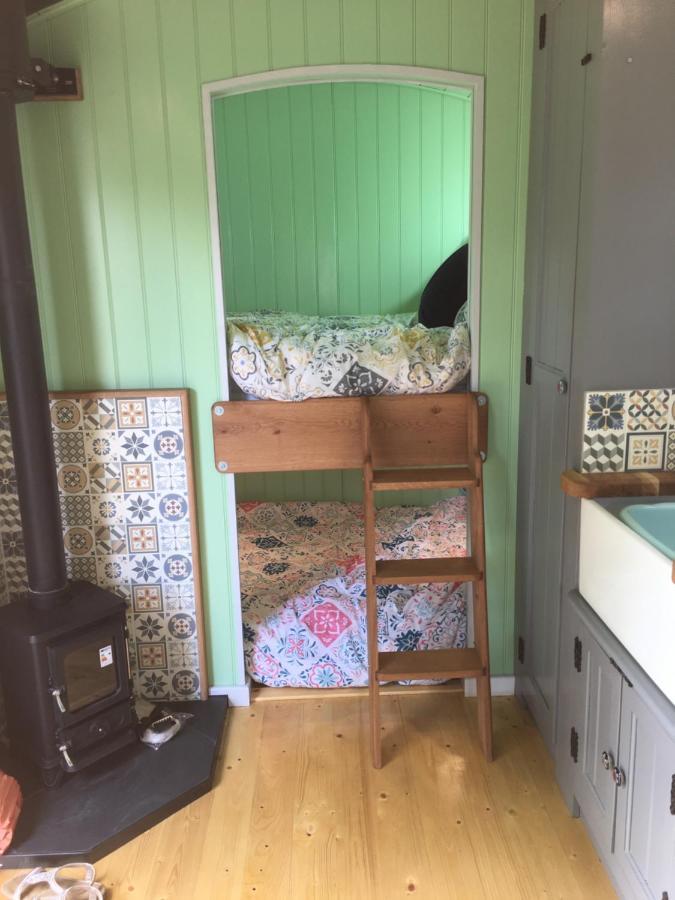 Jasmine The Shepherd Hut 伍德哈尔温泉水疗 外观 照片